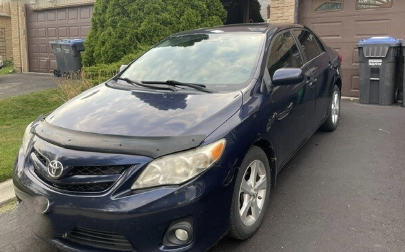 Blue 2011 Toyota Corolla Sedan